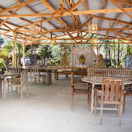 Cemara Beachfront Suite Mondu Εξωτερικό φωτογραφία