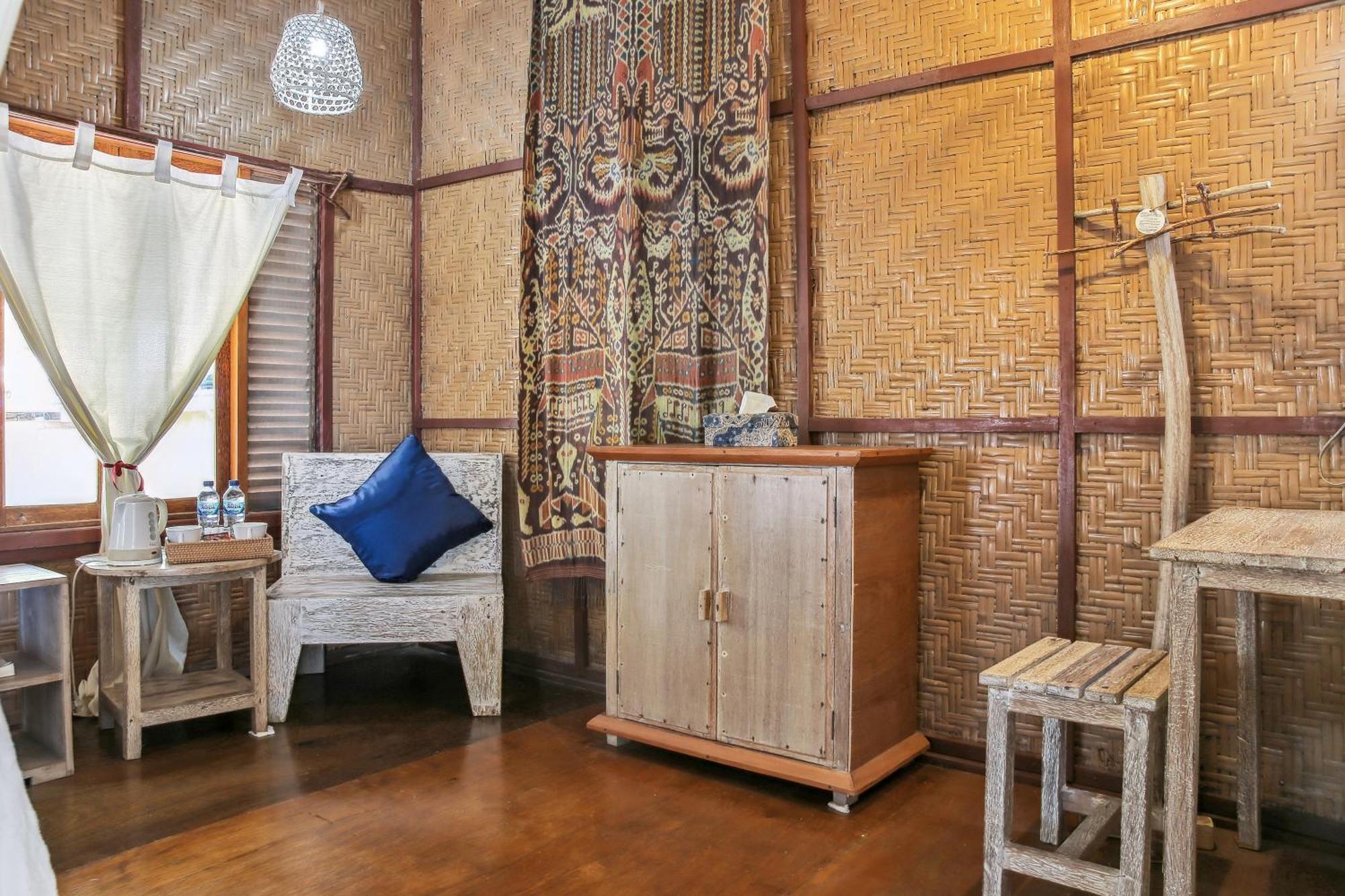 Cemara Beachfront Suite Mondu Εξωτερικό φωτογραφία